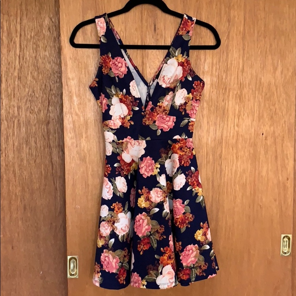 Short floral cocktail dress